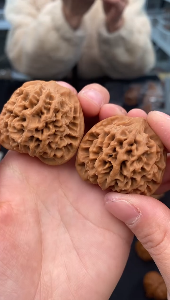 【闪购商品】文玩核桃把件秦闷38-t352