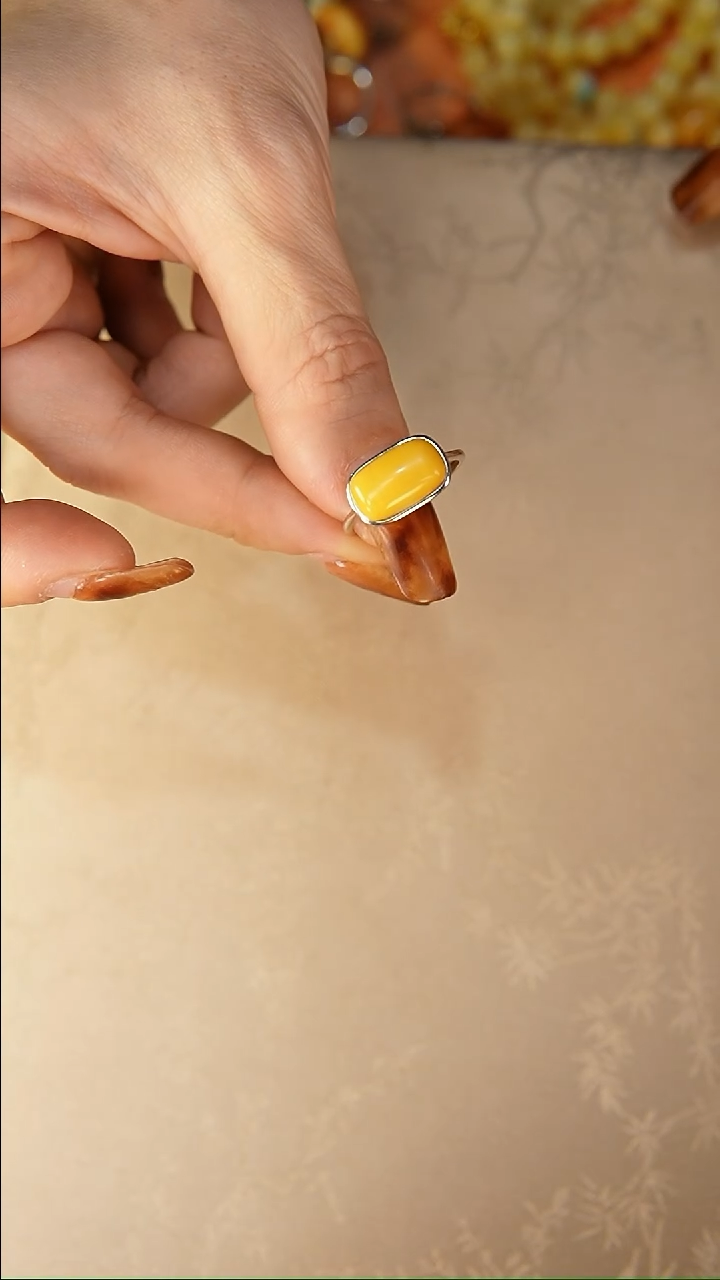 【闪购商品】琥珀戒指银S925镶嵌戒指