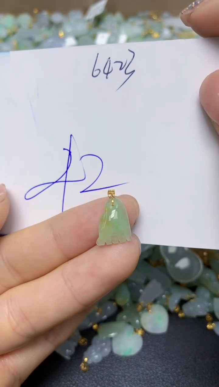 【闪购商品】翡翠挂件18K金镶嵌 天然翡翠A货