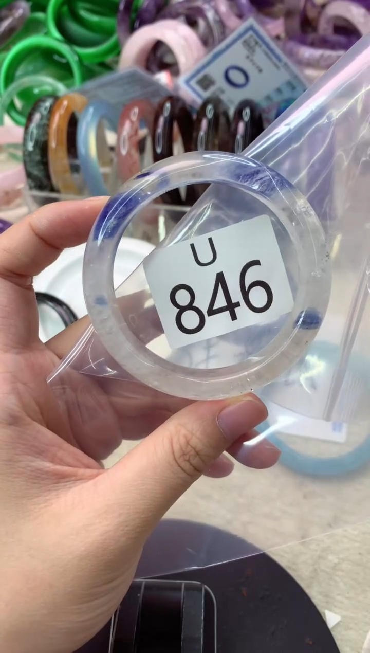 未镶嵌手镯水晶?**蓉U846-54+