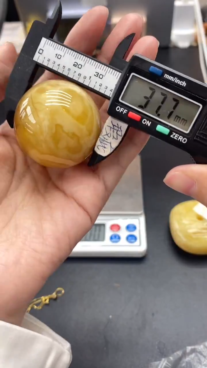 琥珀未镶嵌珠宝奇石618