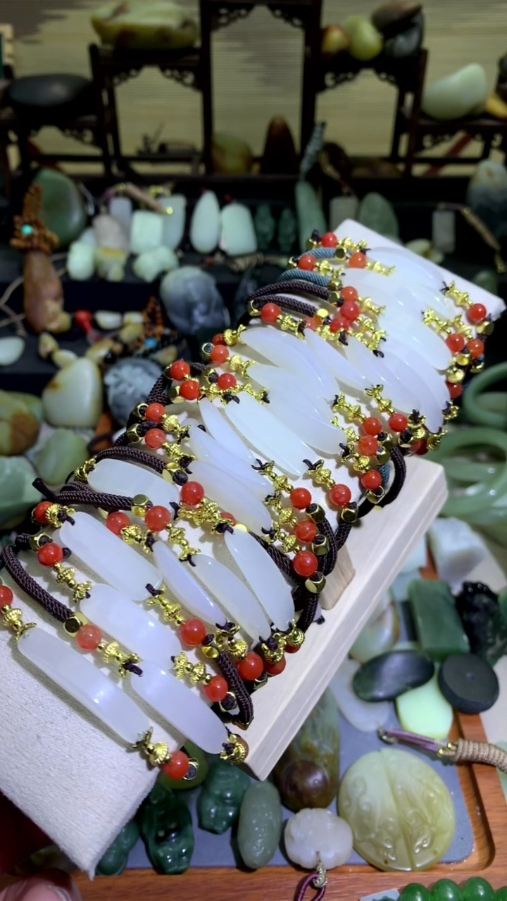 【闪购商品】和田玉颈饰未镶嵌俄料手牌多样性发一福利