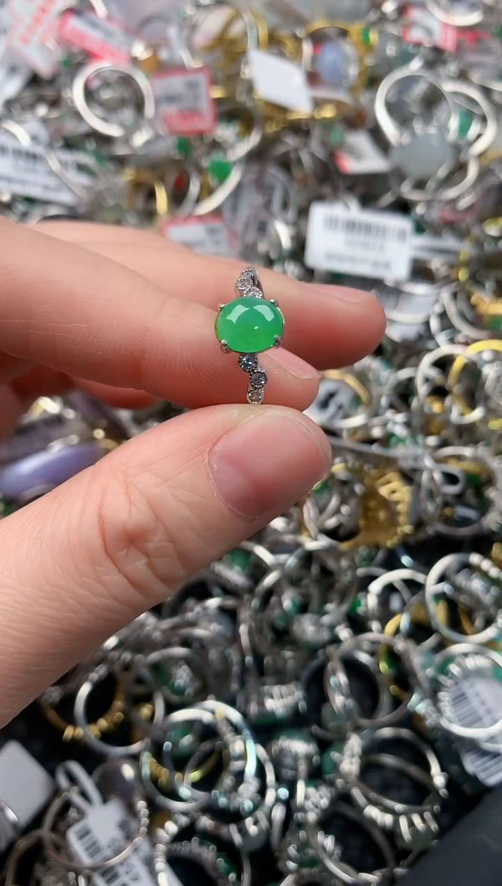 银S925镶嵌戒指翡翠999                10