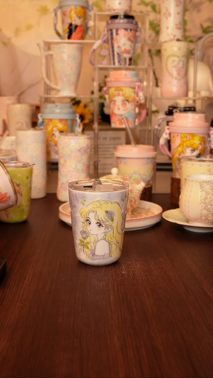 陶景德镇手绘的杯子  