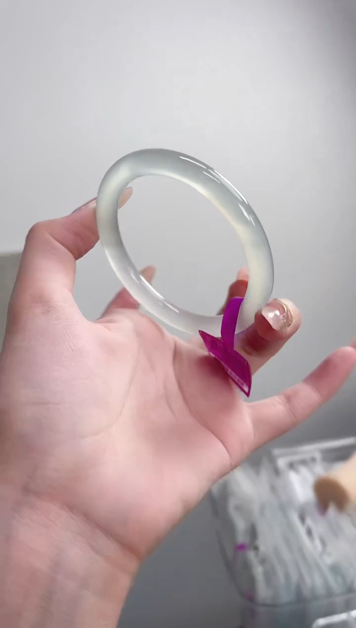 【闪购商品】玛瑙/玉髓手镯未镶嵌55-56圈 需要包容圆条