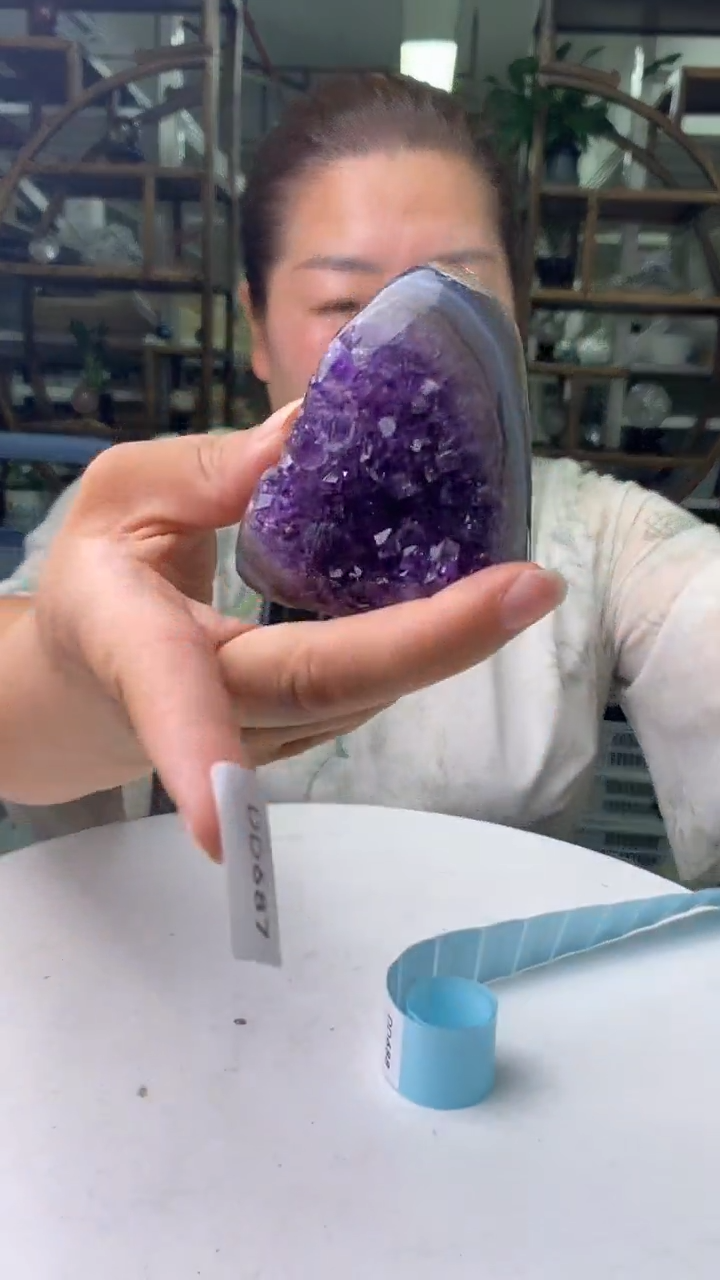 水晶珠宝半成品未镶嵌紫晶洞D687