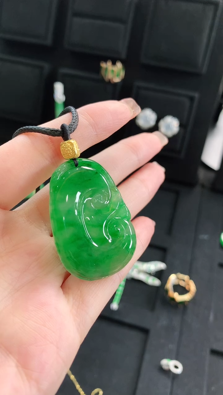 【闪购商品】翡翠颈饰未镶嵌吊坠