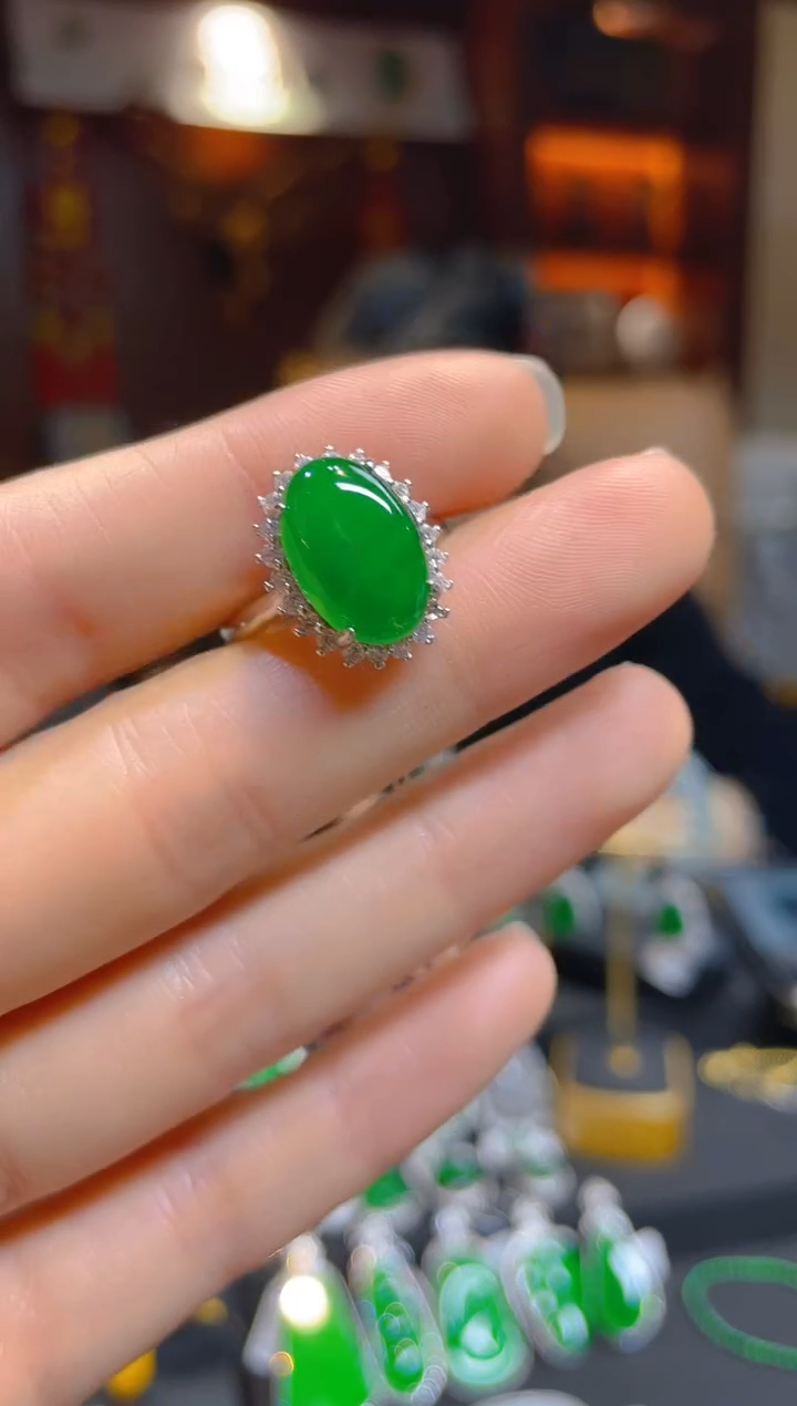 【闪购商品】翡翠戒指银S925镶嵌118486天然A货翡翠戒指