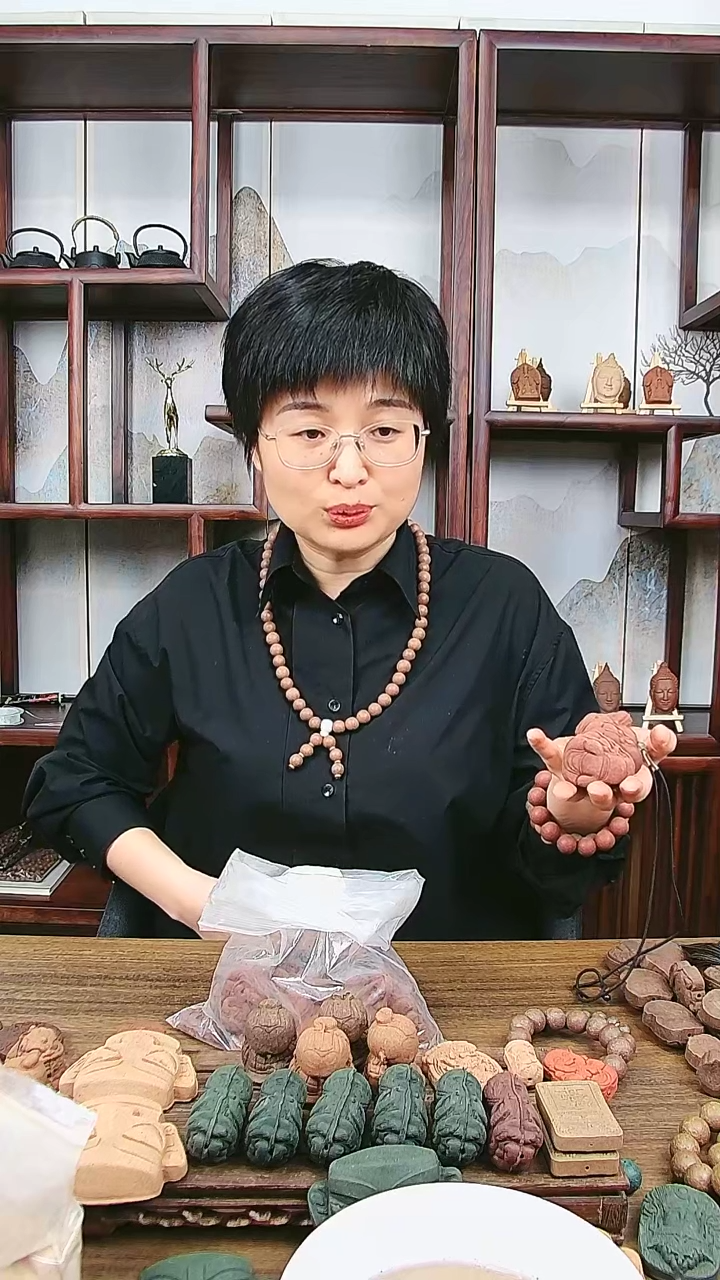 【闪购商品】息肌芄香方瑕疵弥勒佛