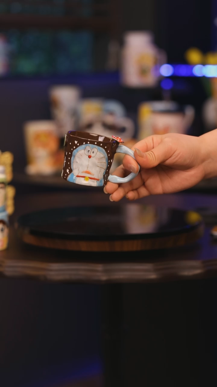 【闪购商品】摆件景德镇釉下彩绘设计师款式陶瓷