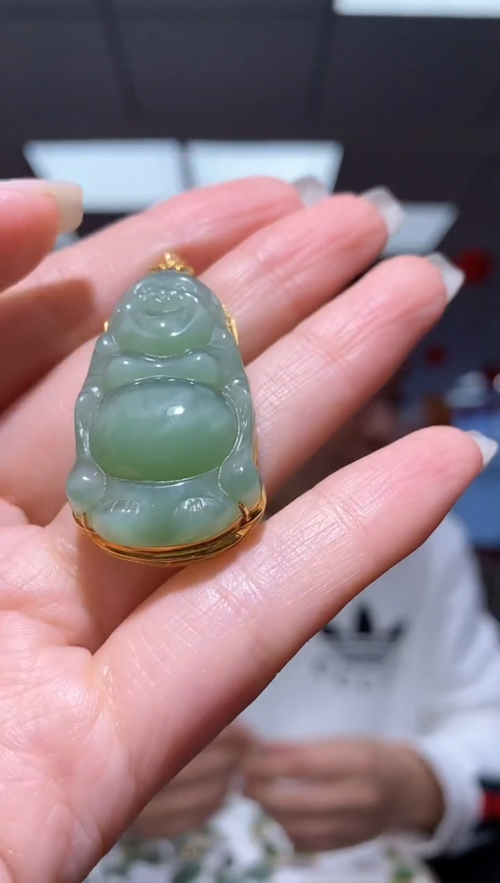 【闪购商品】和田玉吊坠18K金镶嵌猫眼站佛吊坠多样性发一件