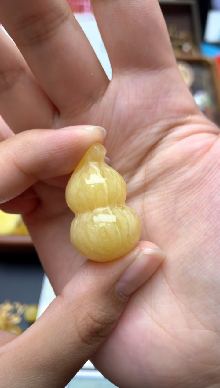 【闪购商品】琥珀珠宝奇石未镶嵌022琥珀蜜蜡花粉有纹小坑介意勿拍