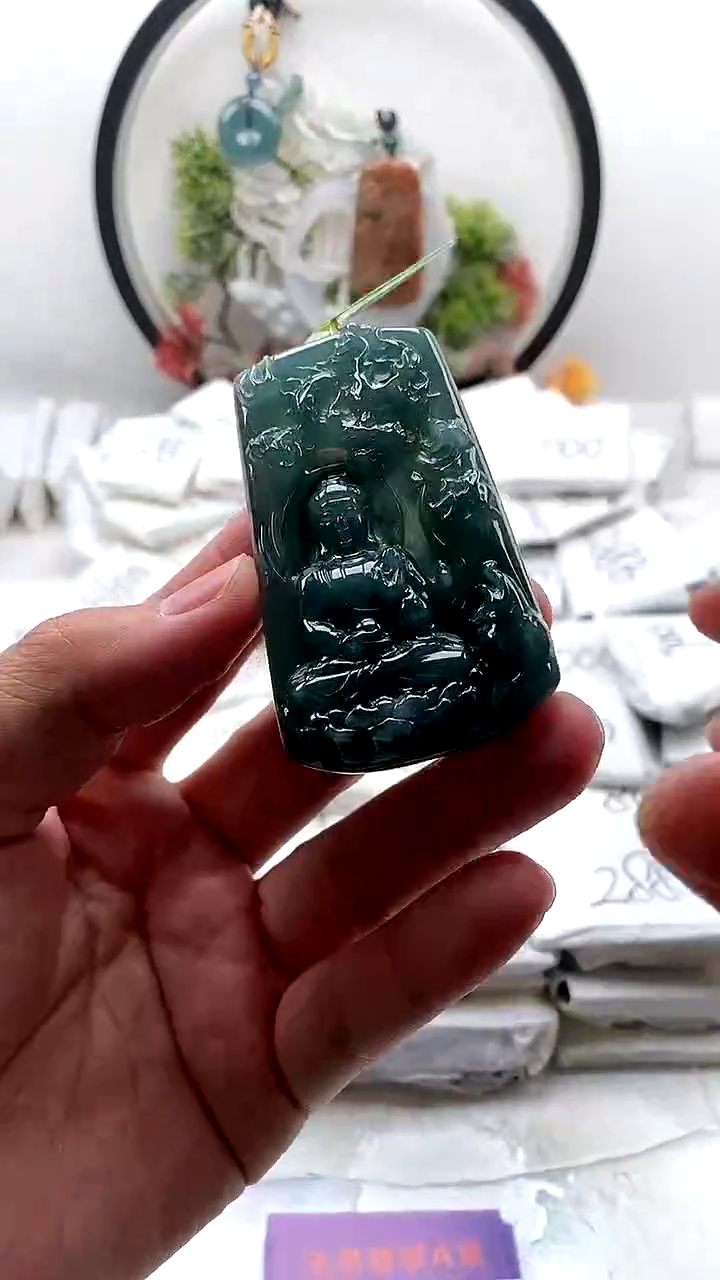 颈饰未镶嵌翡翠阿弥陀佛