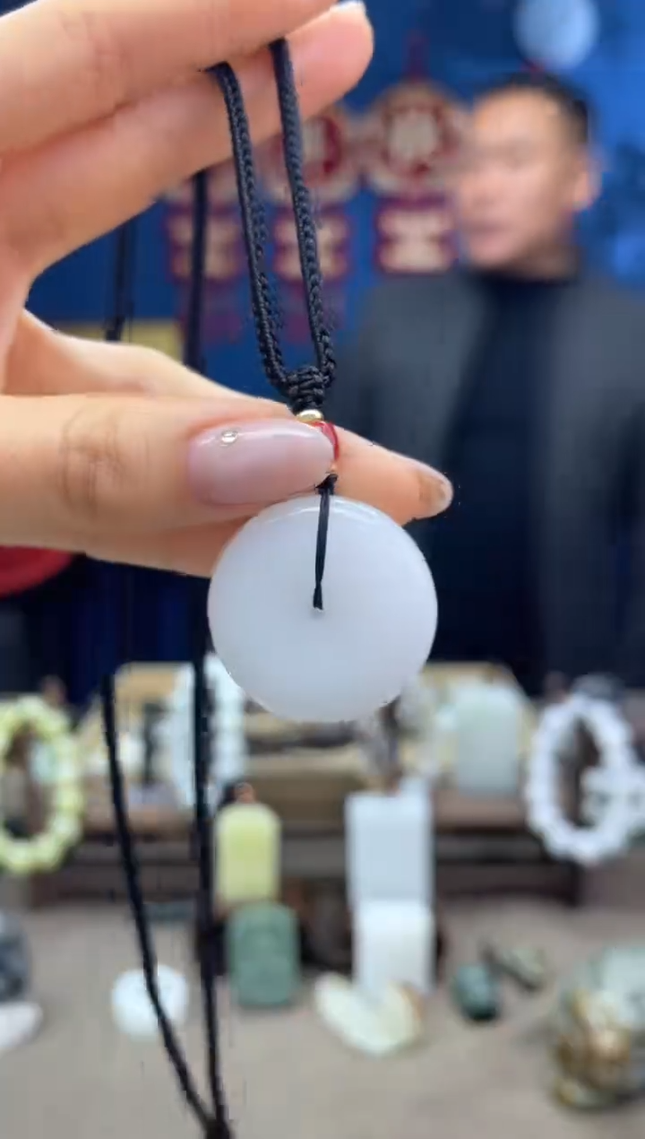 【闪购商品】和田玉颈饰未镶嵌1