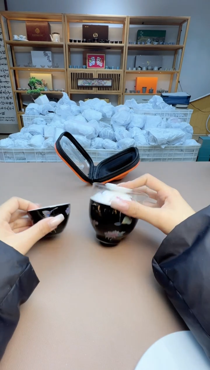 【闪购商品】摆件瓷制品S1111111111111