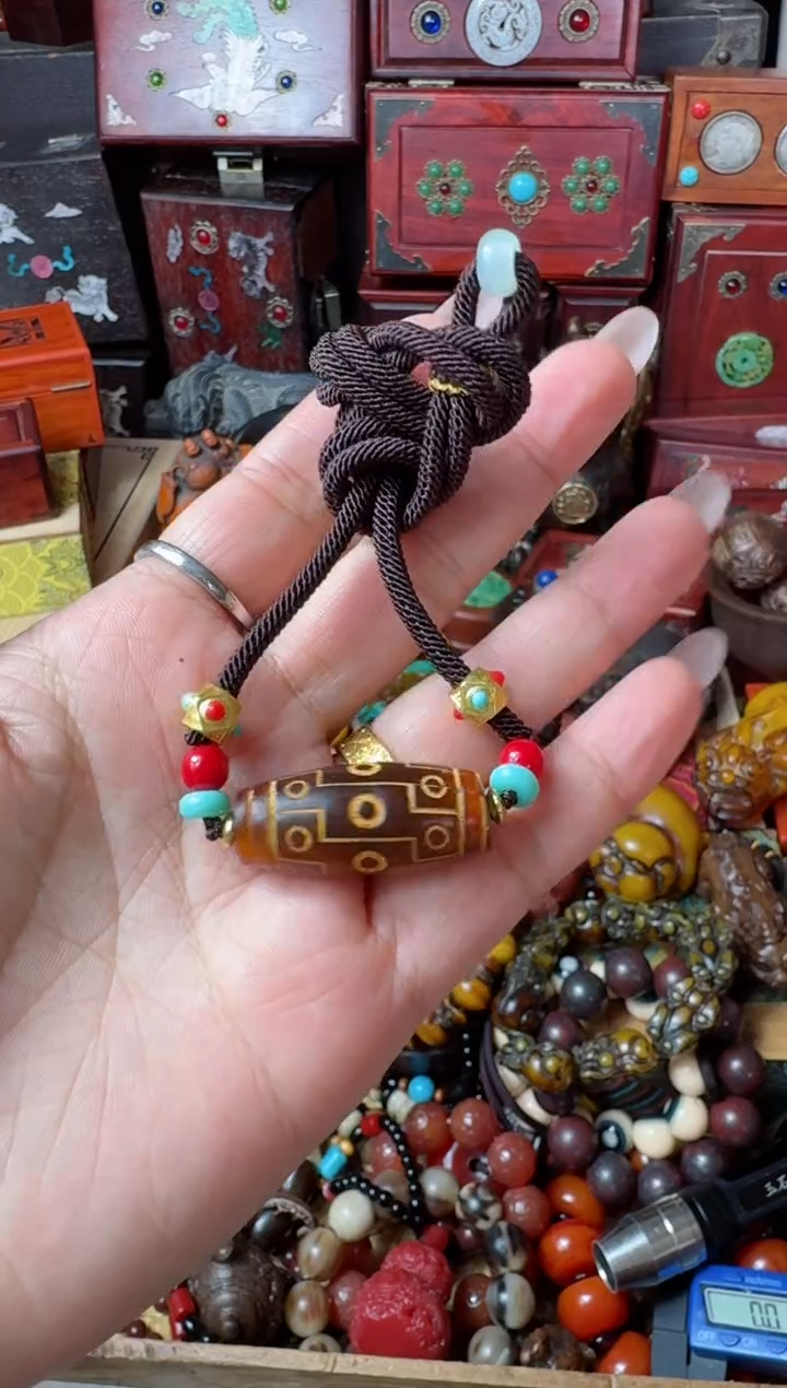 【闪购商品】牛骨吊坠主播推荐：一物一拍，讲解为准！