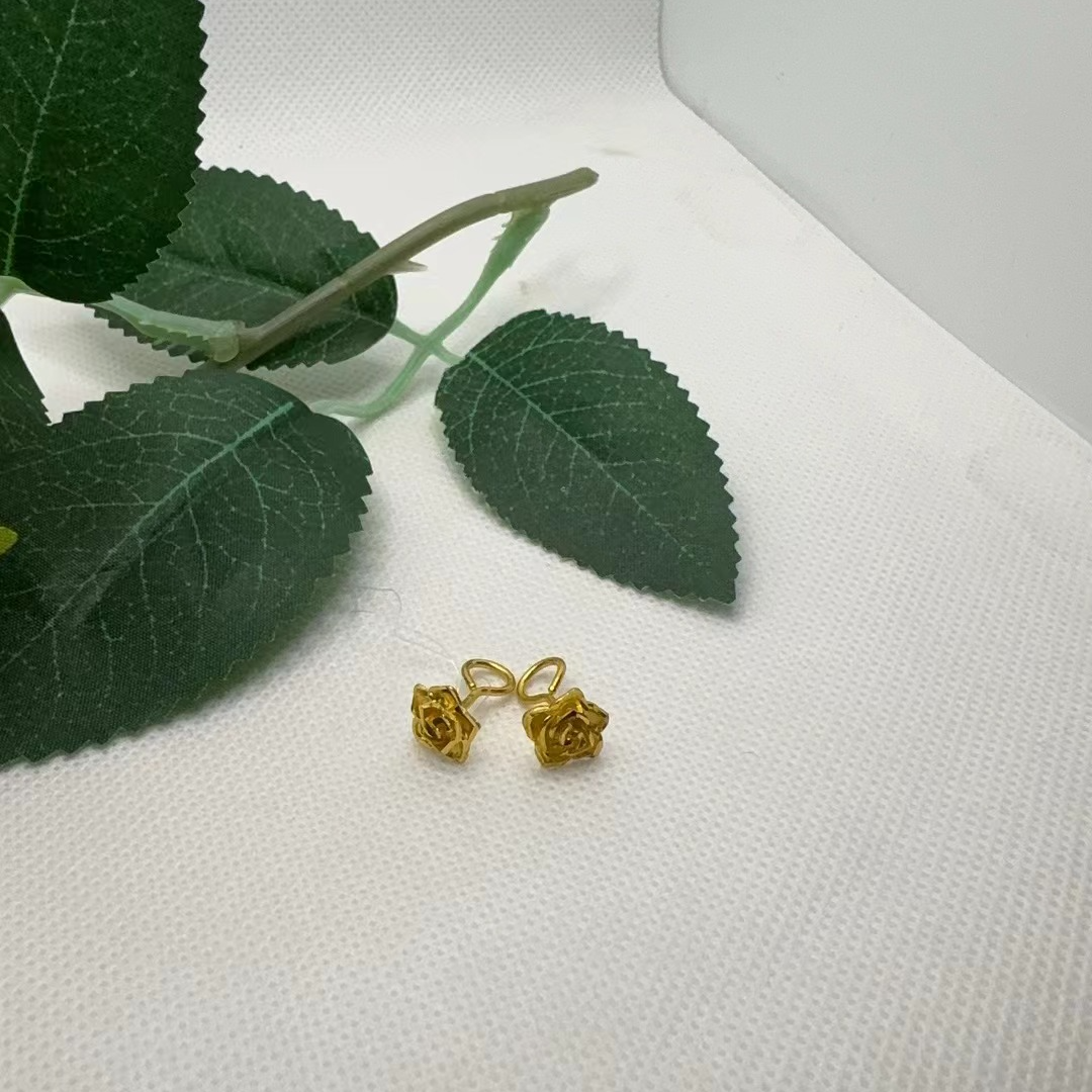 红飞珠宝足金耳饰