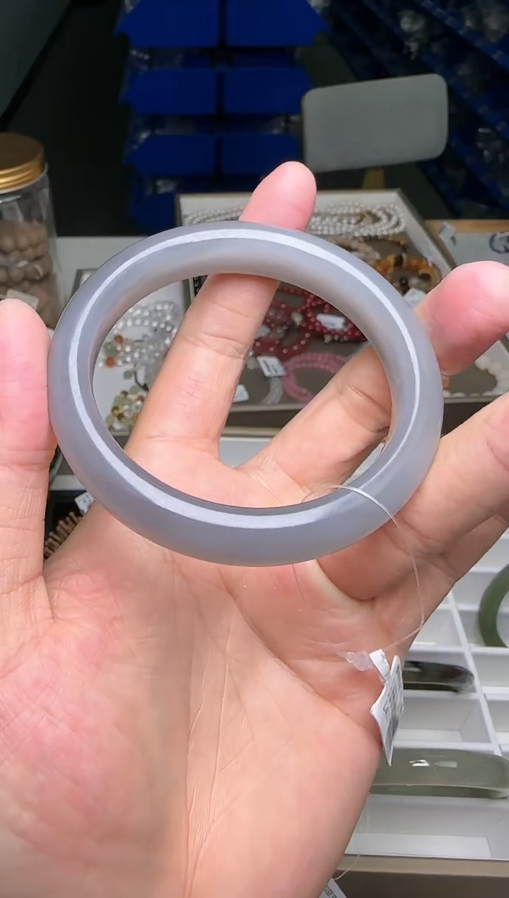 【闪购商品】和田玉手镯未镶嵌烟紫手镯60