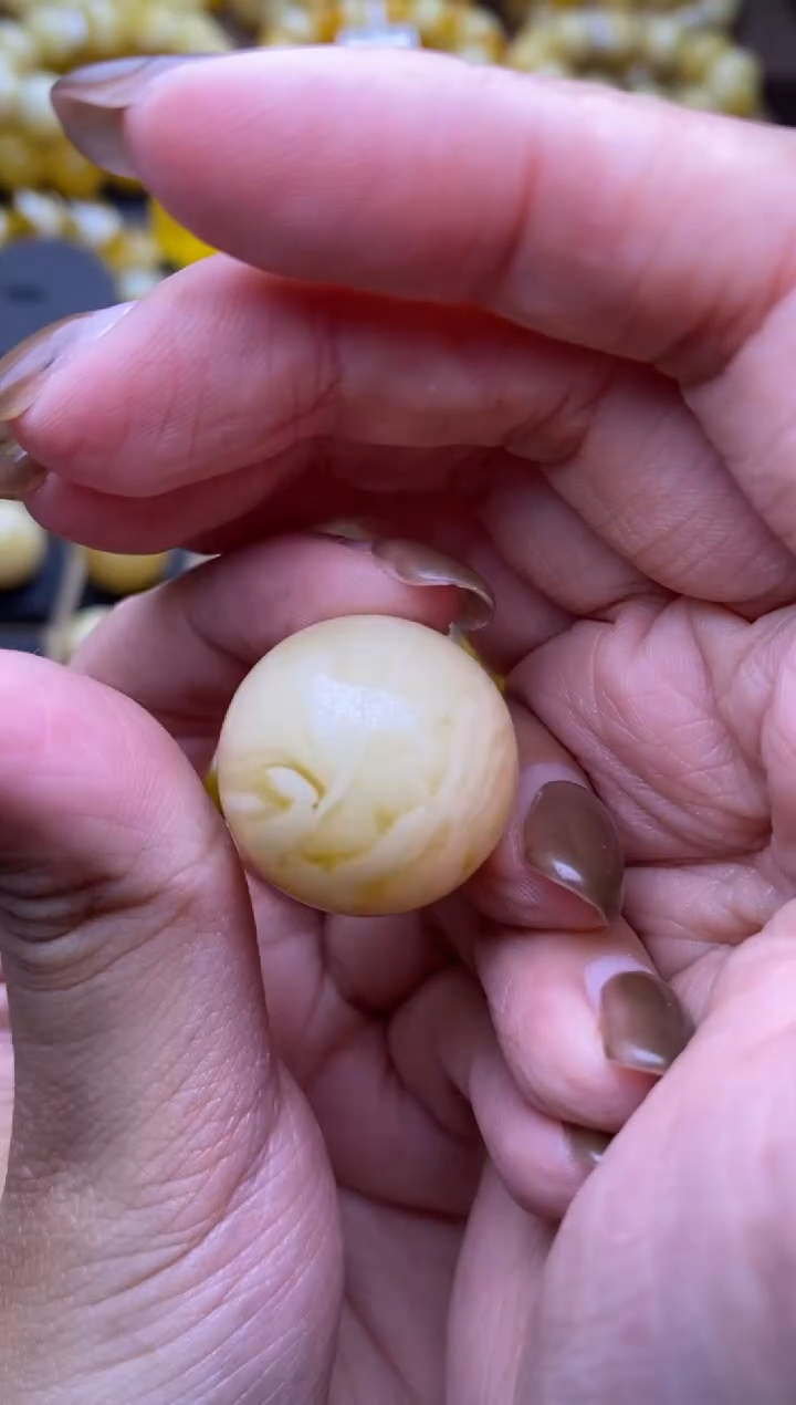 【闪购商品】琥珀裸石未镶嵌大小姐珠宝严选109