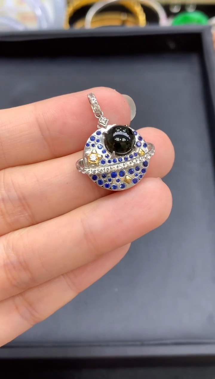 颈饰18K金镶嵌翡翠490-中国好珍宝