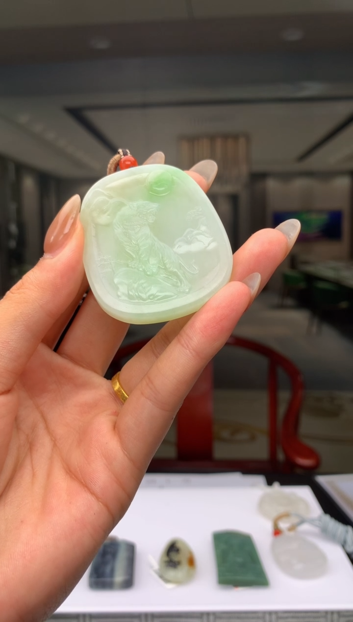 【闪购商品】定制和田玉Boss阳天然和田玉（拍一发一）