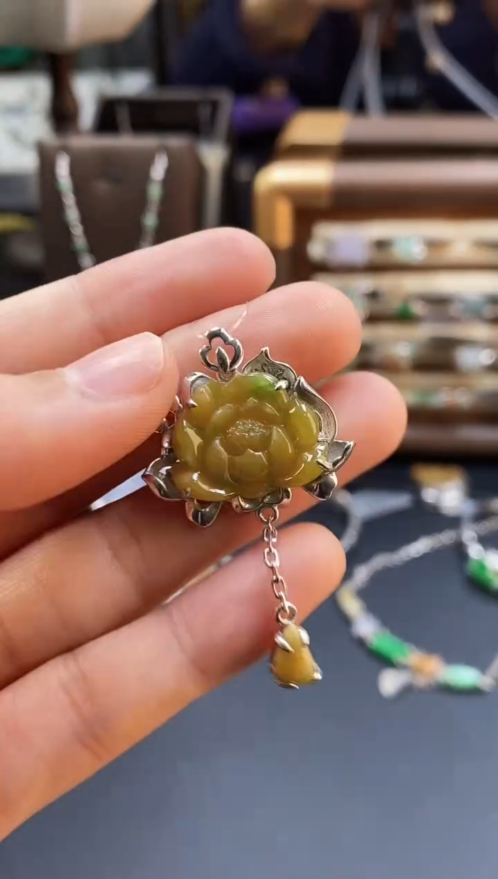 颈饰银S925镶嵌翡翠18182