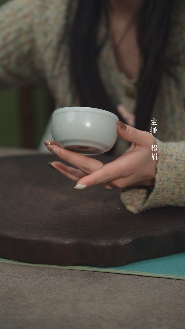 【闪购商品】鼓舞杯九天虹印/月白釉-国奇-眉