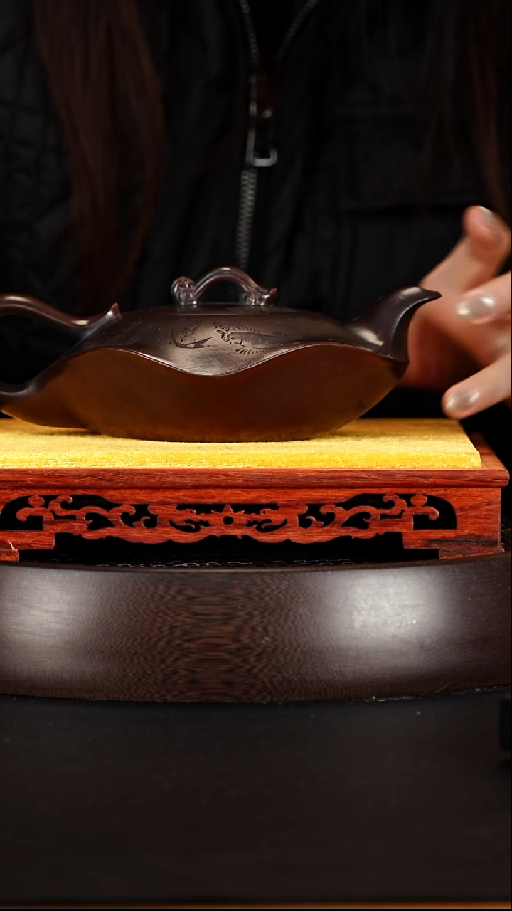茶壶紫砂宜兴紫砂壶龙山古乌泥柴烧水云间360cc