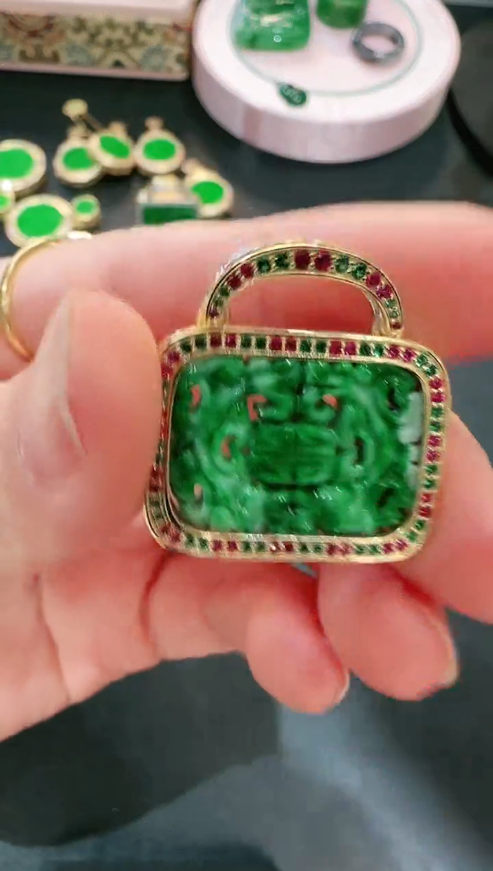 【闪购商品】翡翠颈饰银S925镶嵌吊坠