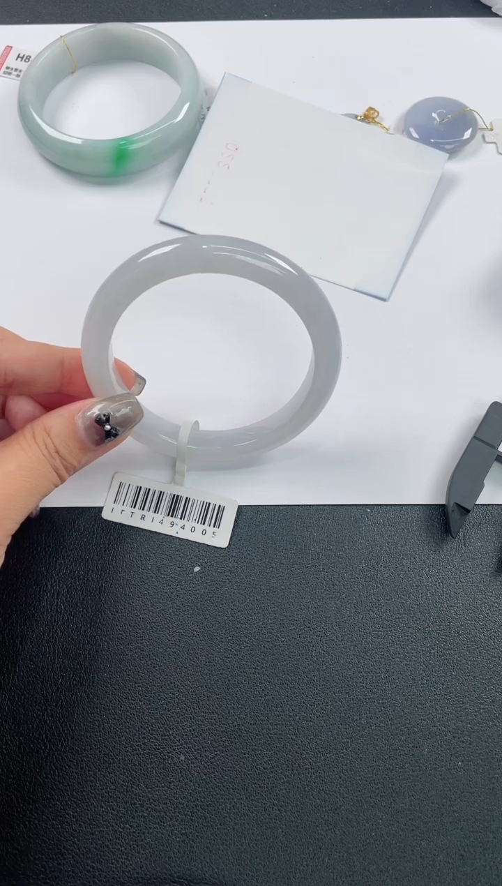 未镶嵌手镯翡翠基地发货H8988