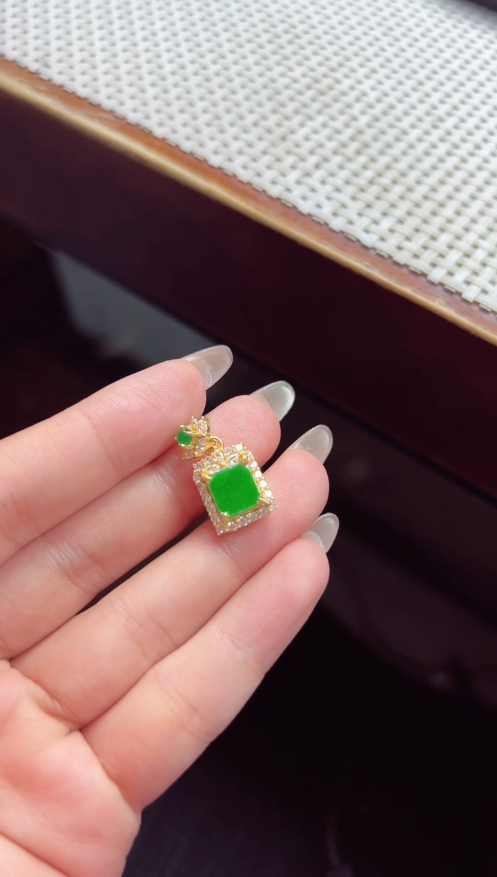 【闪购商品】翡翠颈饰银S925镶嵌 颈饰