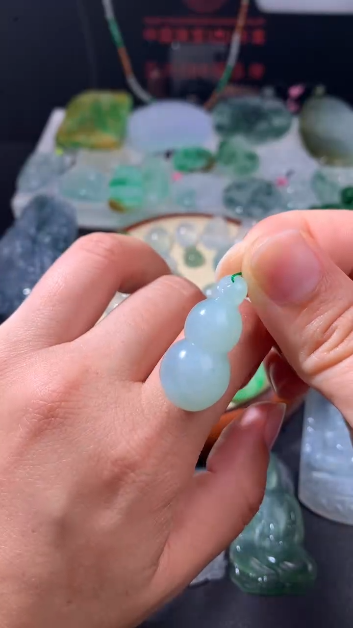 未镶嵌定制翡翠 