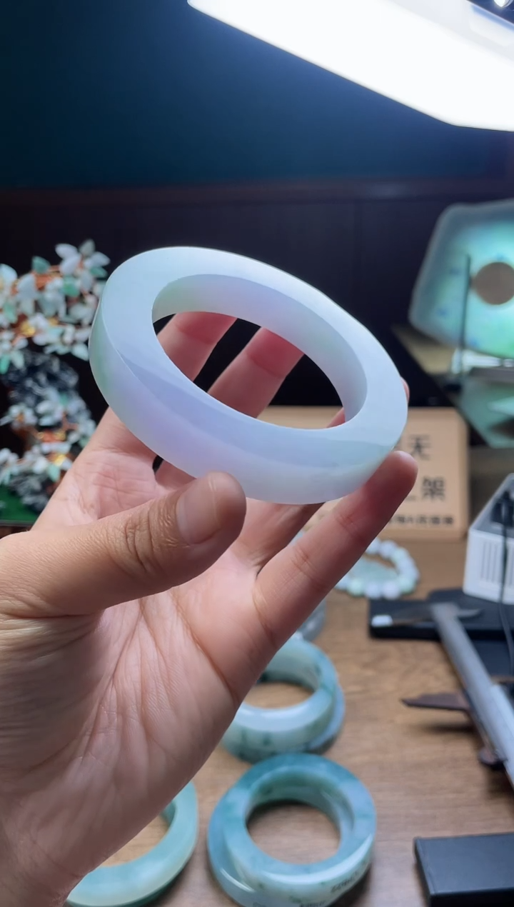 【闪购商品】定制翡翠手镯未镶嵌定制