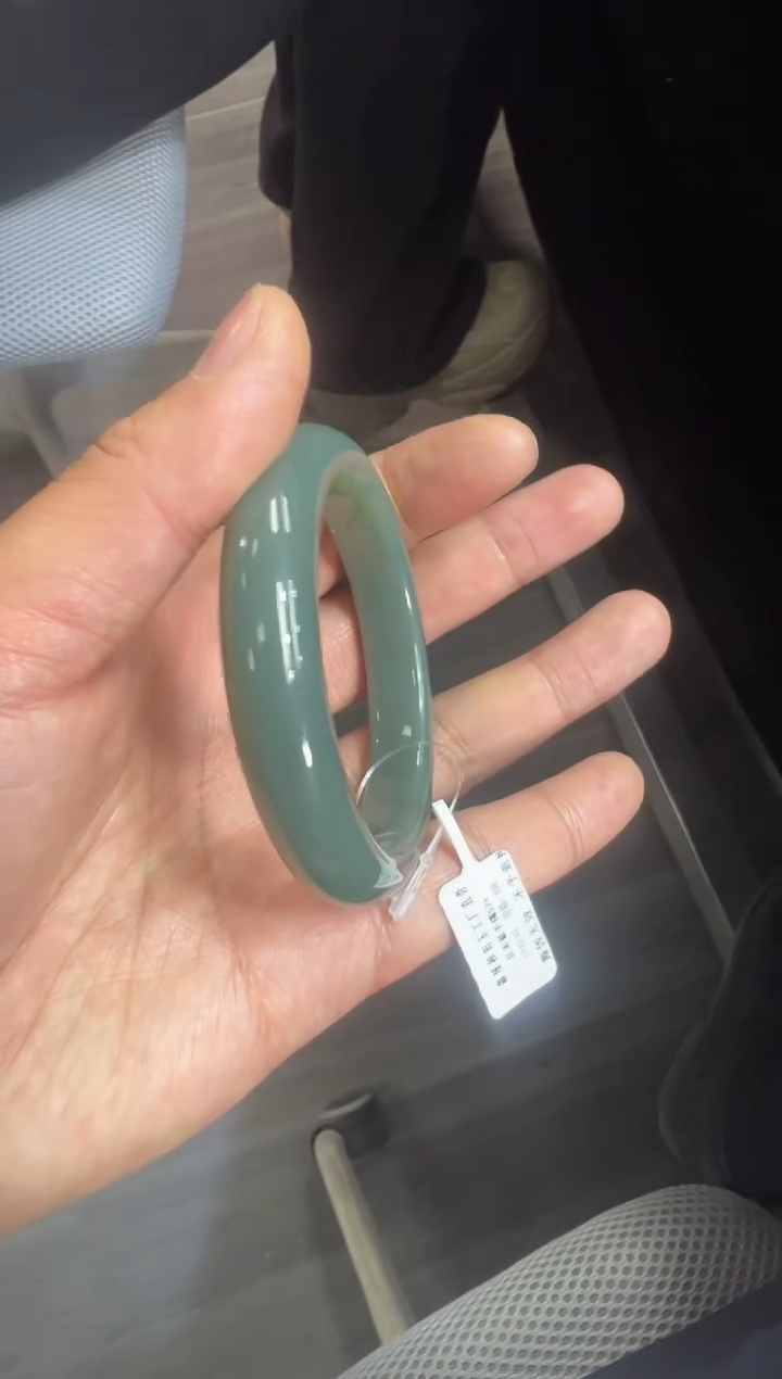 未镶嵌手镯和田玉梅*且末蓝57+手镯