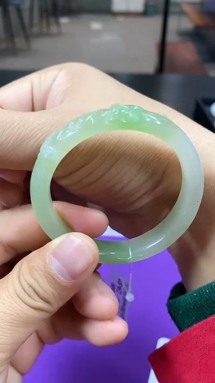 【闪购商品】和田玉翠青手镯52+未镶嵌一个