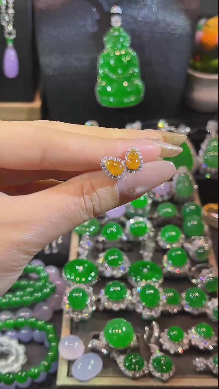 【闪购商品】翡翠耳钉18K金镶嵌耳钉