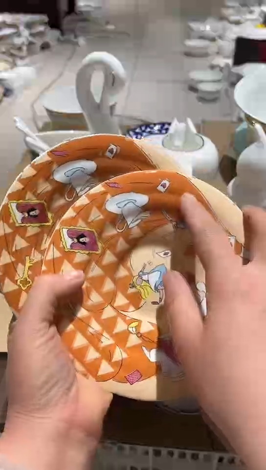 瓷小碟子1个微瑕