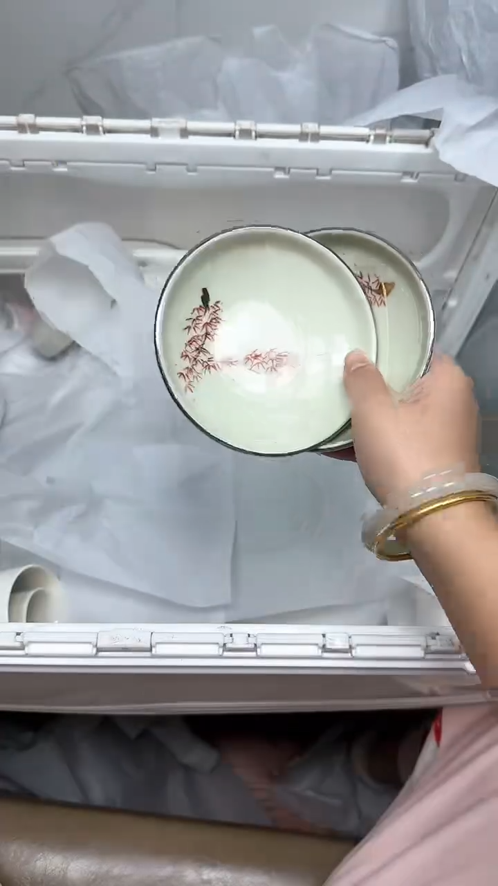 【闪购商品】1403回流瓷器默认微瑕，18.8包邮