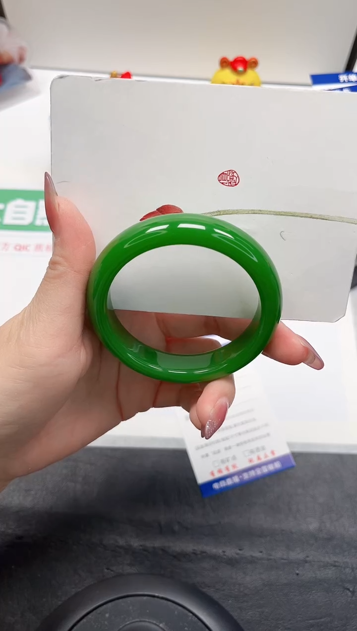 【闪购商品】石英质玉手镯未镶嵌281-56.5