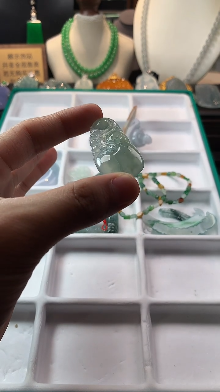 未镶嵌定制翡翠可*了5025毛货不退不换