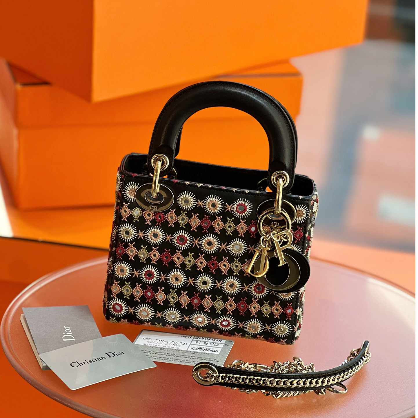 95新 DIOR/迪奥 三格戴妃串珠彩色花朵刺绣黑色金扣斜挎包 19年
