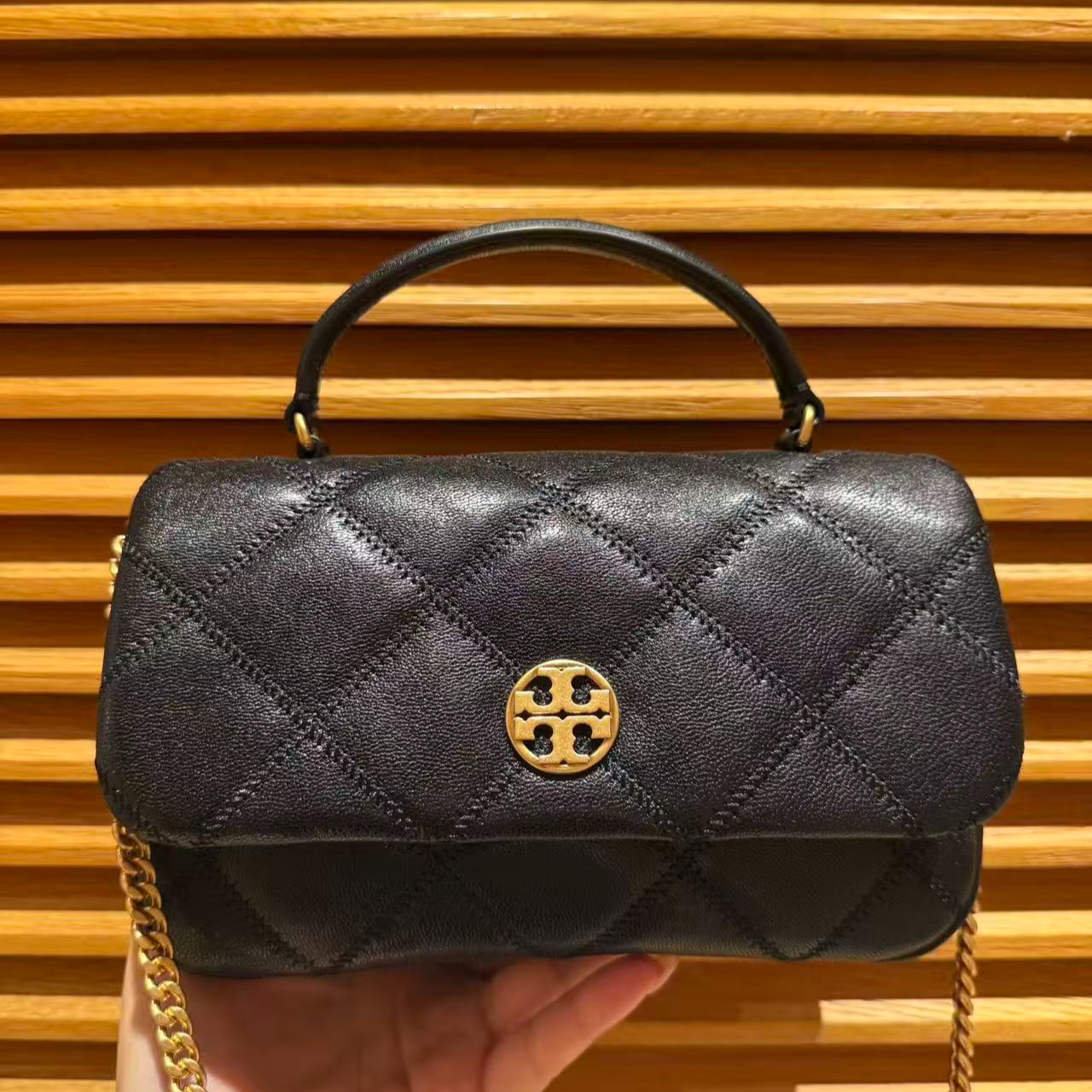 Tory Burch/汤丽柏琦 2025新款Willa黑金小方胖手提包 21.5-13