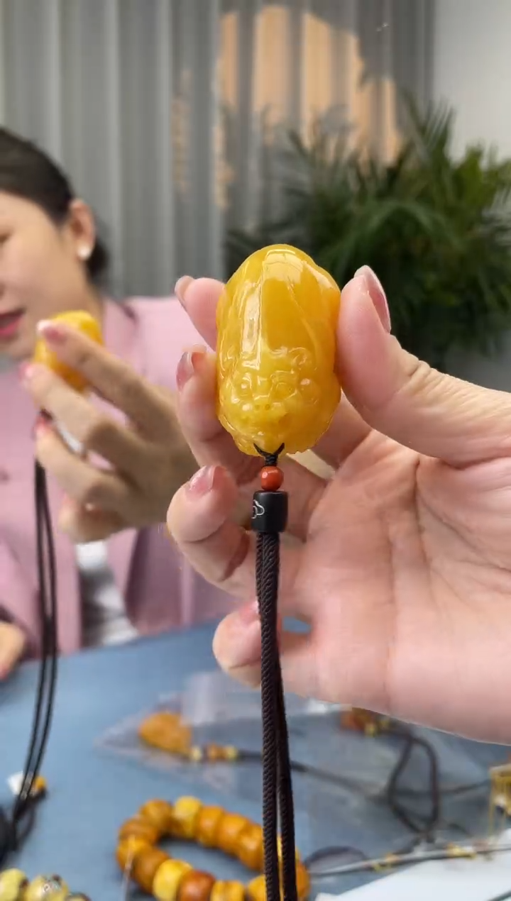 【闪购商品】蜜蜡珠宝奇石未镶嵌假一罚十，发一件024