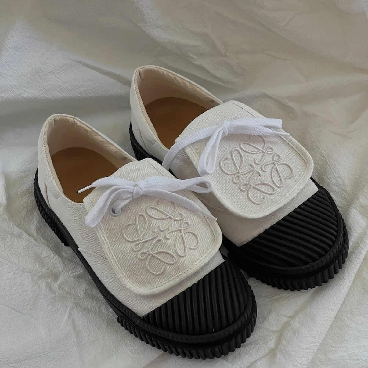 99新 LOEWE/罗意威 LOEWE 罗意威 系带帆布运动鞋