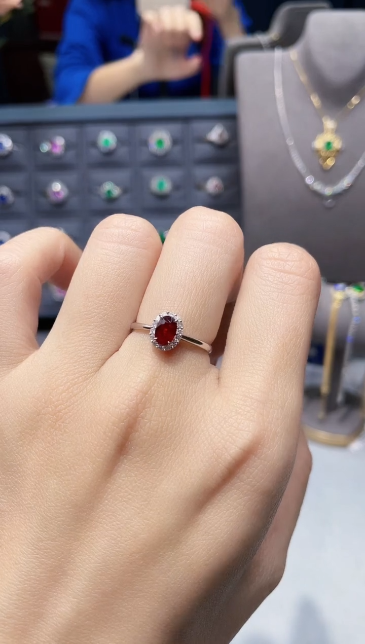 【闪购商品】红宝石戒指18K金镶嵌0.60克拉/无烧