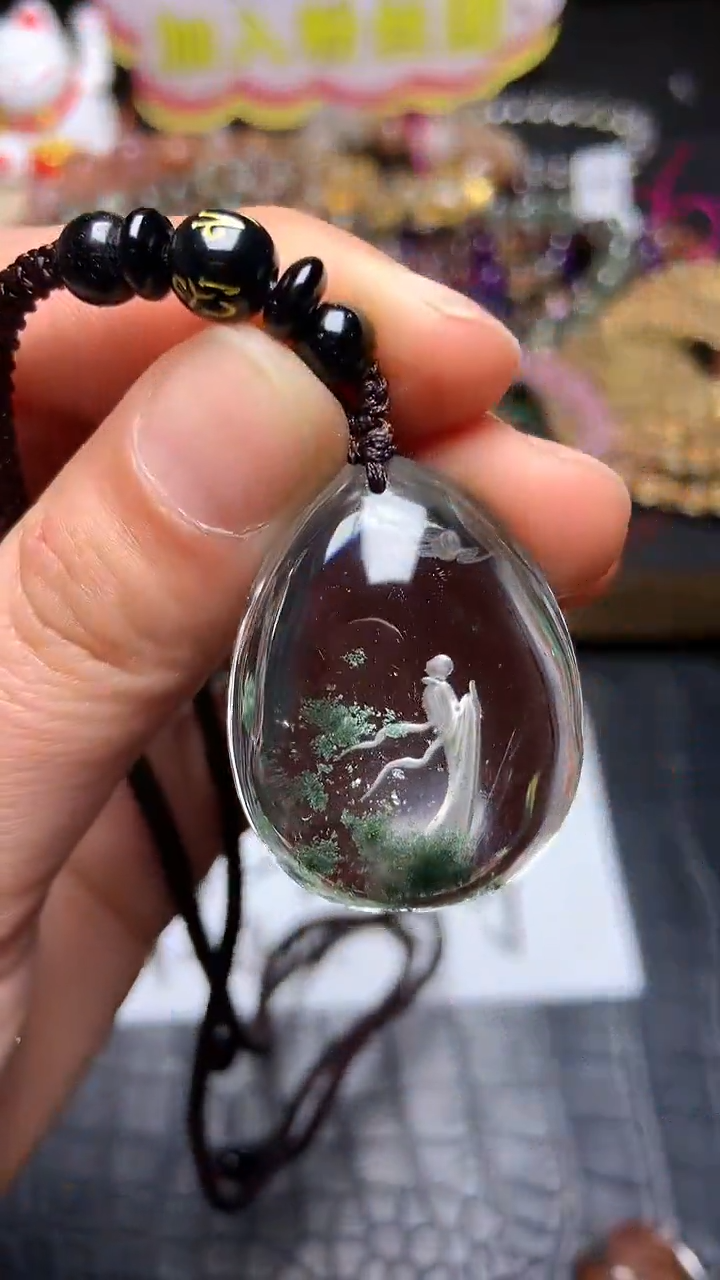 【闪购商品】水晶吊坠(赠链)未镶嵌109