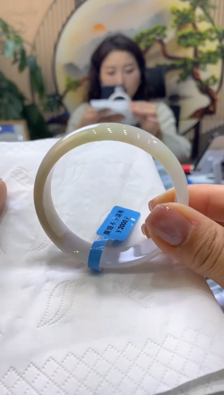 【闪购商品】翡翠手镯未镶嵌99901540
