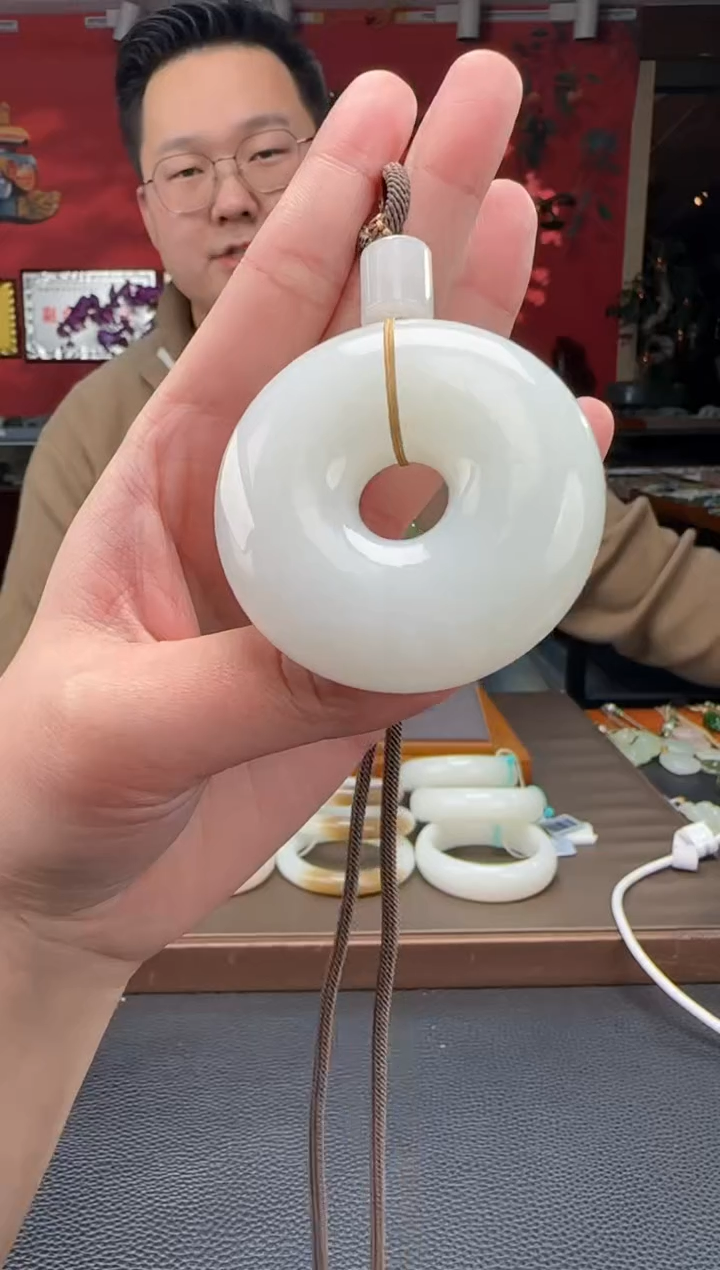 【闪购商品】和田玉颈饰未镶嵌白玉平安扣