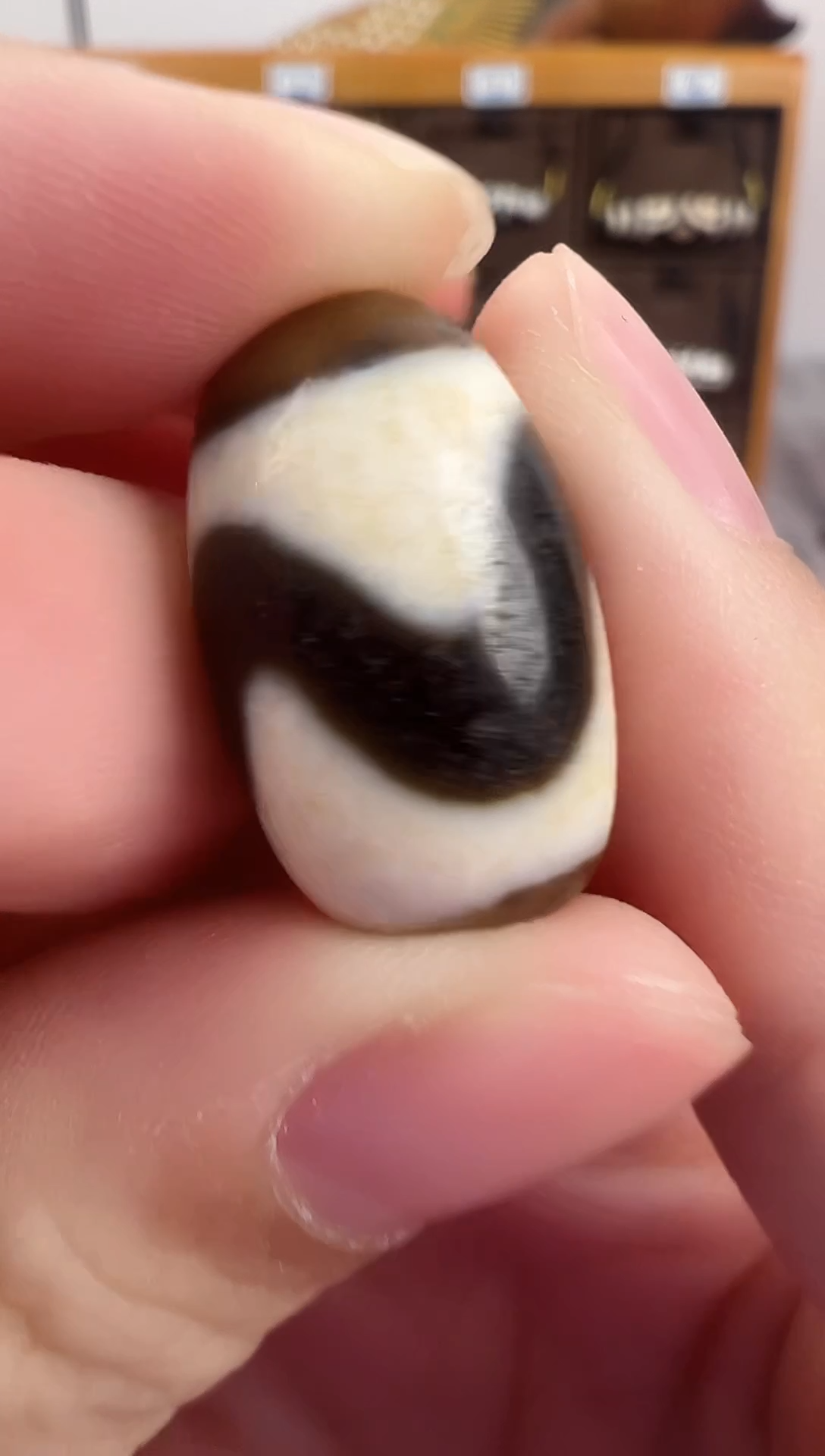 玛瑙/玉髓（覆膜）颈饰未镶嵌158.（微瑕）