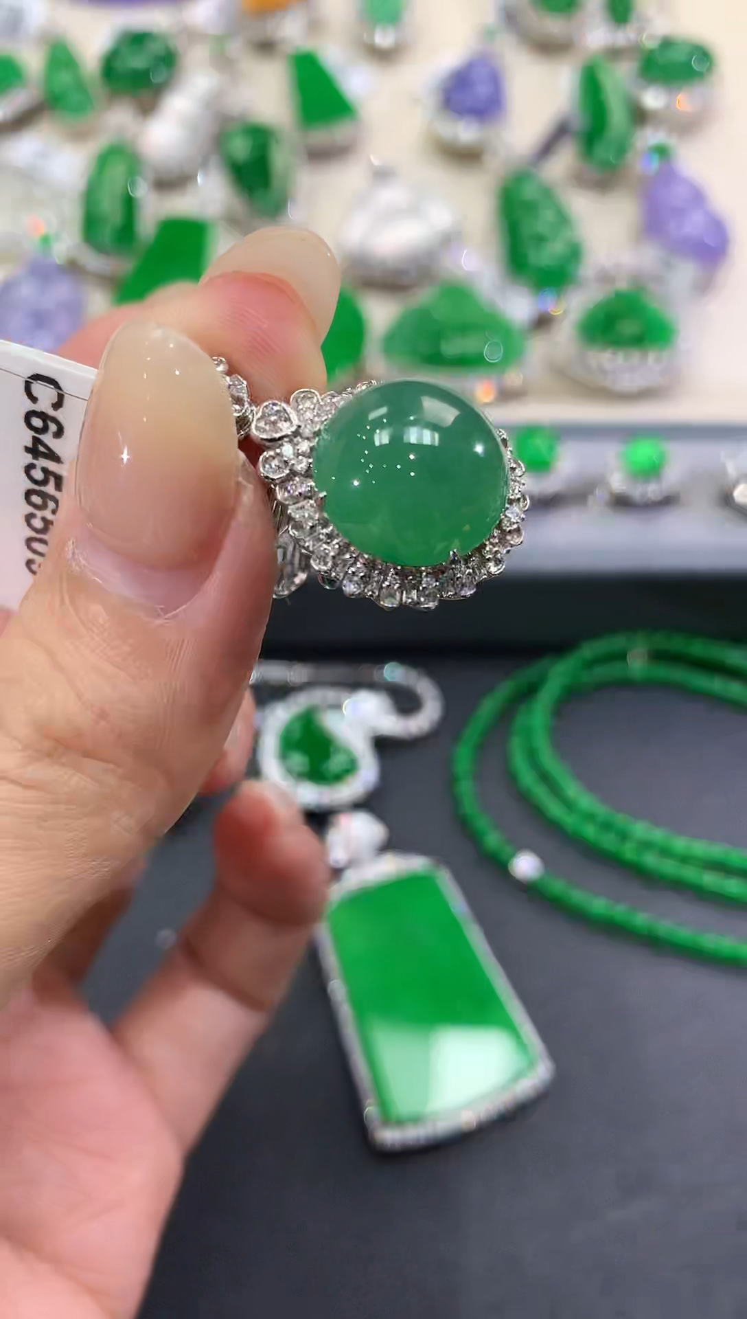 【闪购商品】翡翠吊坠(不含链)18K金镶嵌w138     